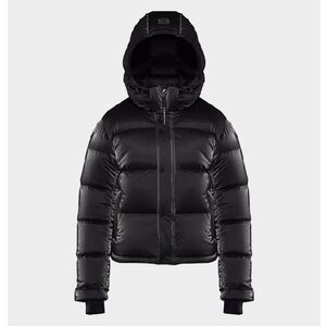 Aritzia Super Puff Shorty Liquid Shine